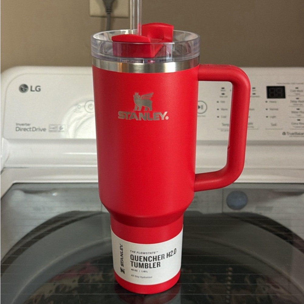 Stanley Scarlet Quencher H2.0 Tumbler